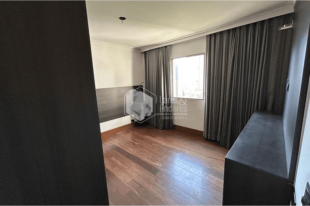 Apartamento à venda com 2 quartos, 104m² - Foto 2
