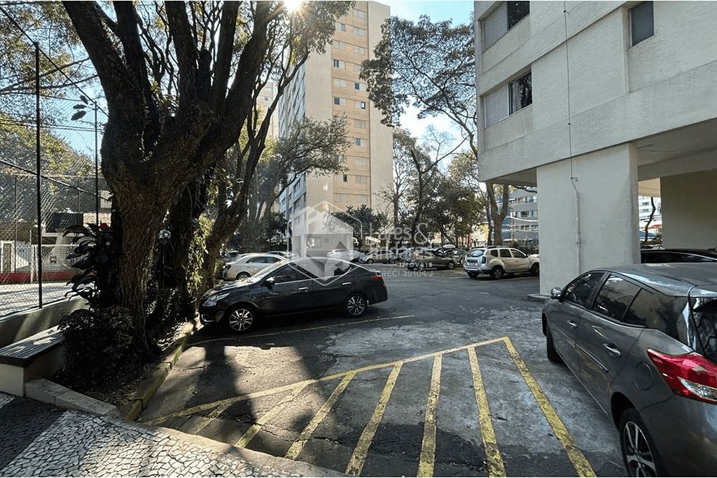 Apartamento à venda com 2 quartos, 104m² - Foto 8