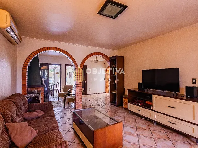 Casa 3 quartos e 5 banheiros, à venda, no bairro Cristal em Porto Alegre