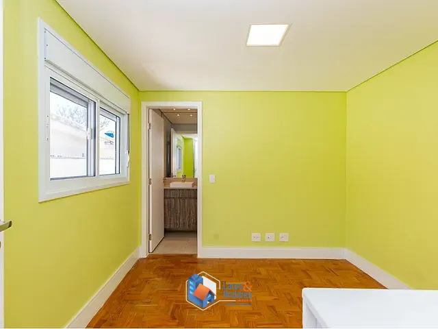 Casa 4 quartos e 5 banheiros, à venda, no bairro Jardim Bélgica em São Paulo