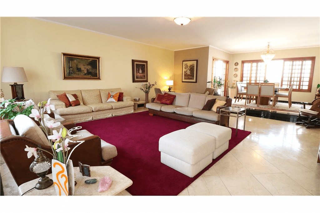 Casa à venda 3 Quartos 3 Suites 2 Vagas 181M² Jardim Aeroporto São Paulo - SP