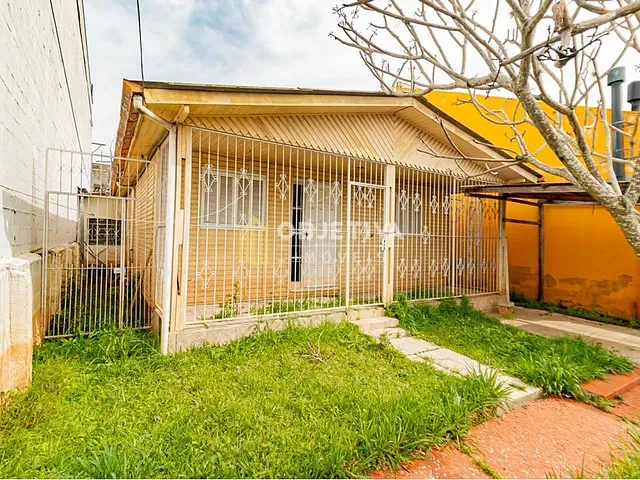 Terreno à venda, no bairro Santa Maria Goretti em Porto Alegre