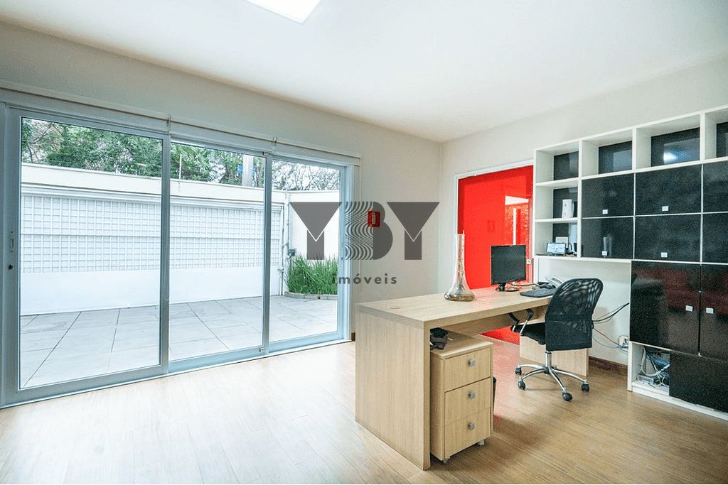 Casa à venda com 3 quartos, 133m² - Foto 1