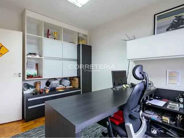 Casa 3 quartos e 5 banheiros, à venda, no bairro Jardim Petrópolis em São Paulo