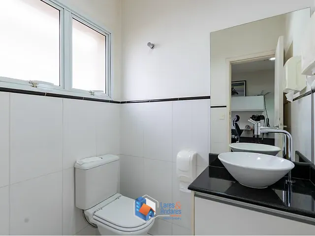 Casa 3 quartos e 5 banheiros, à venda, no bairro Jardim Petrópolis em São Paulo