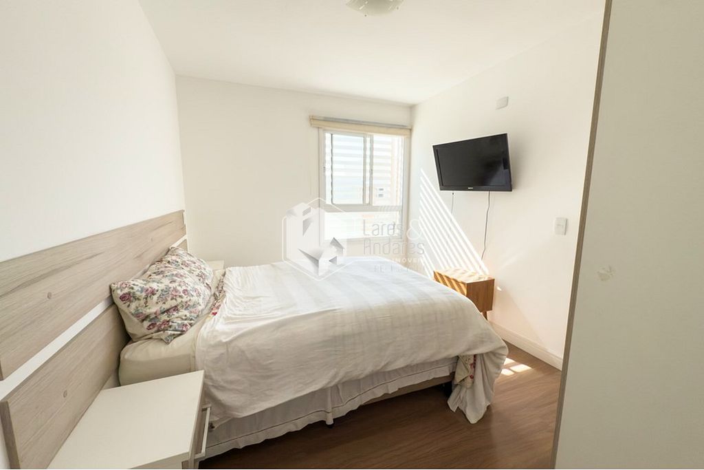 Apartamento à venda com 2 quartos, 61m² - Foto 2