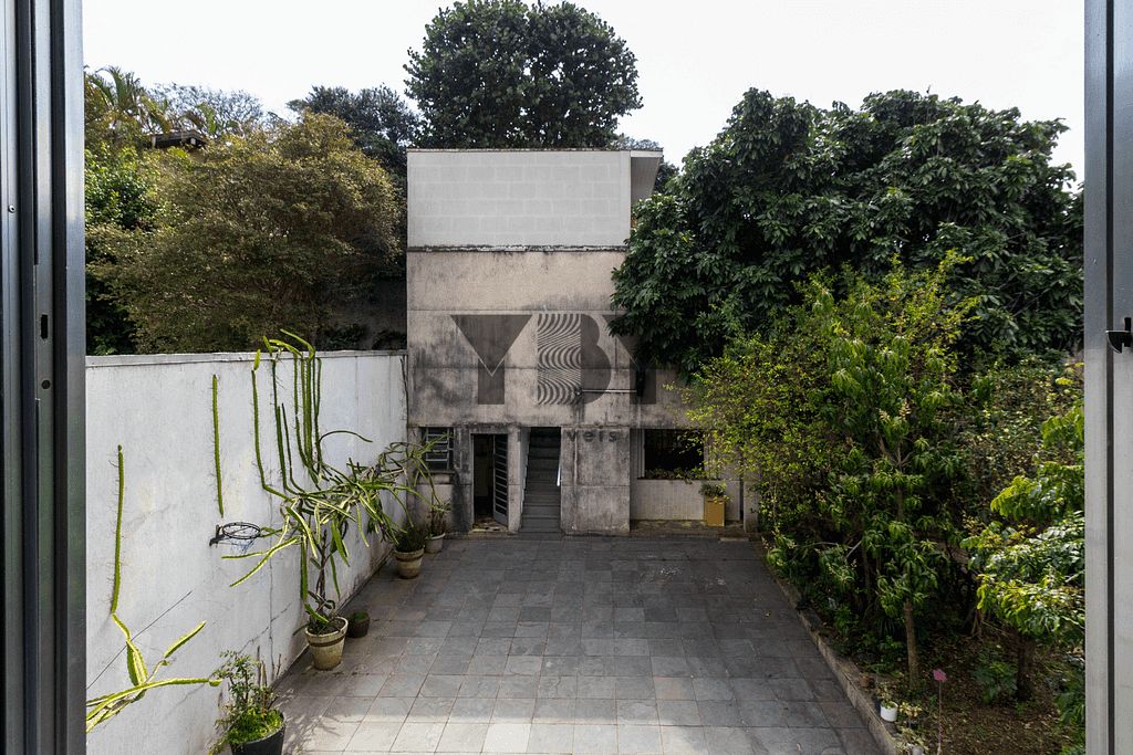 Casa à venda com 5 quartos, 566m² - Foto 2