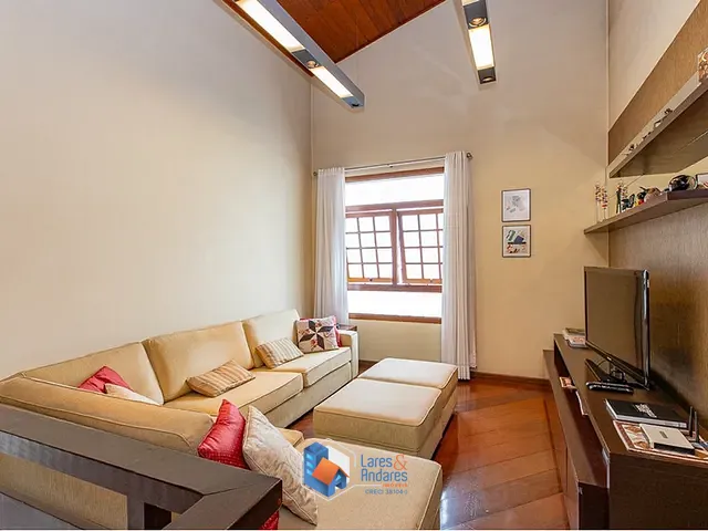 Casa 5 quartos e 7 banheiros, à venda, no bairro Super Quadra Morumbi em São Paulo