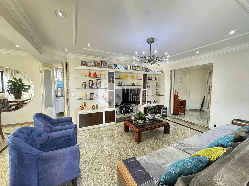 Apartamento à venda com 3 quartos, 160m² - Foto 1