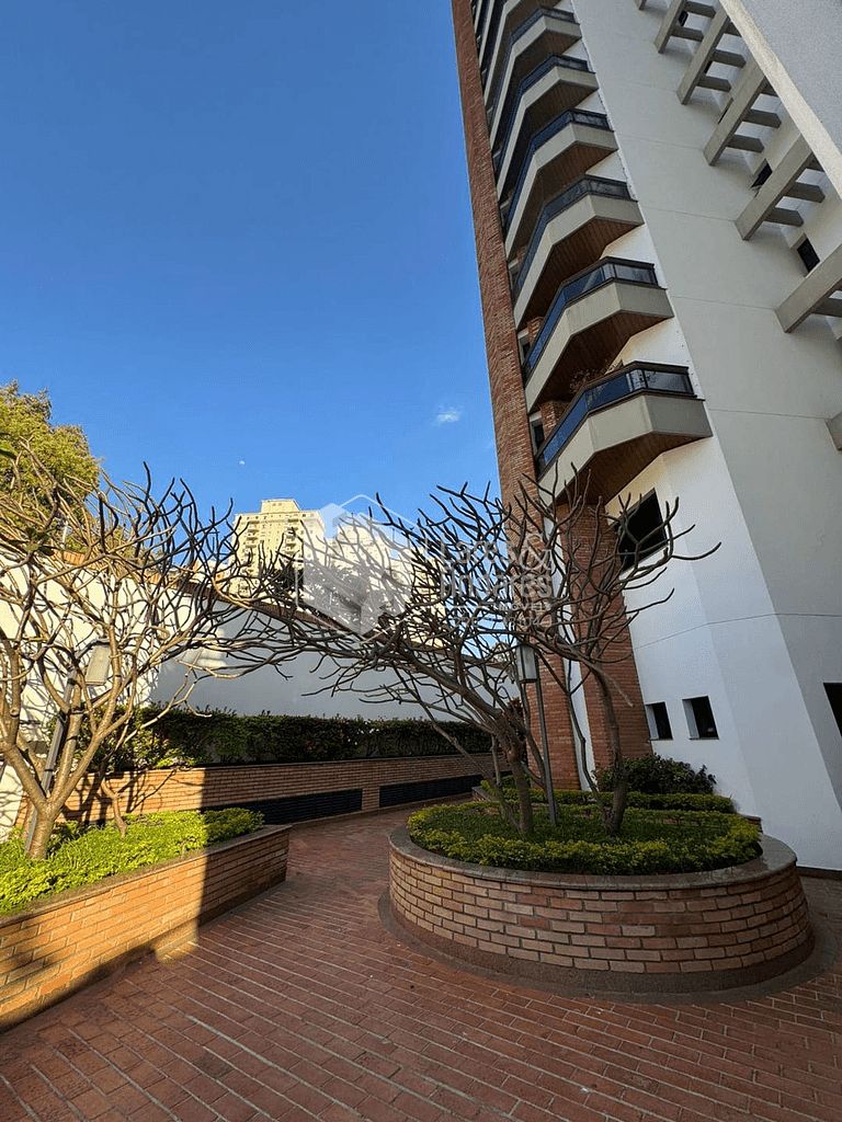 Apartamento à venda com 3 quartos, 160m² - Foto 4