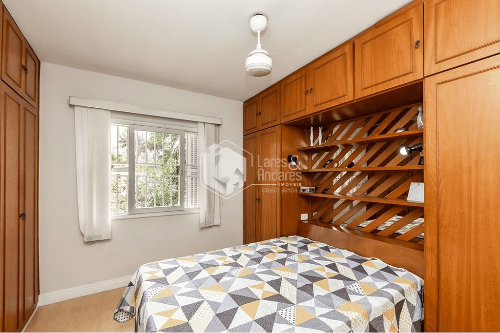 Casa à venda com 3 quartos, 162m² - Foto 9