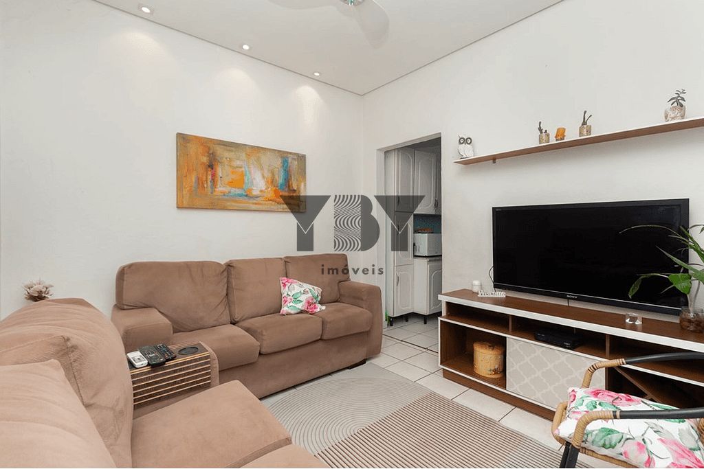 Casa à venda com 3 quartos, 100m² - Foto 1
