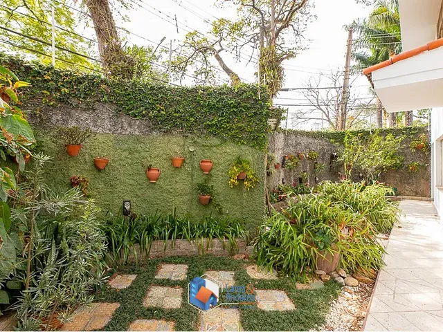 Casa 4 quartos e 5 banheiros, à venda, no bairro Santo Amaro em São Paulo