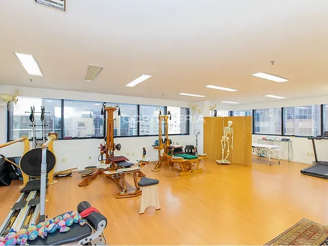 Sala à venda, no bairro Itaim Bibi em São Paulo