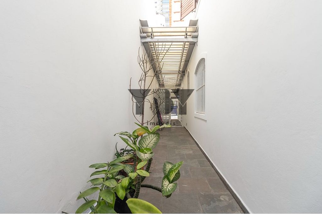 Casa à venda com 4 quartos, 208m² - Foto 17