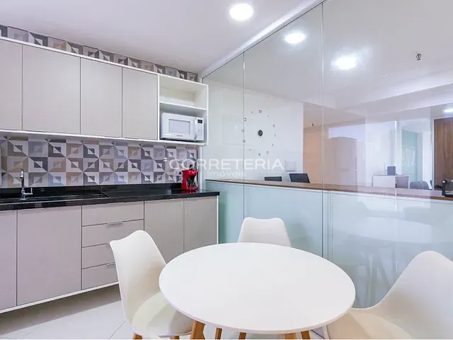 Sala à venda, no bairro Morumbi em São Paulo
