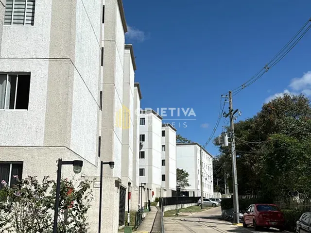 Apartamento 2 quartos e 1 banheiro, à venda, no bairro Rubem Berta em Porto Alegre