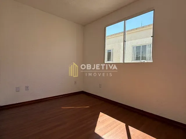 Apartamento 2 quartos e 1 banheiro, à venda, no bairro Rubem Berta em Porto Alegre