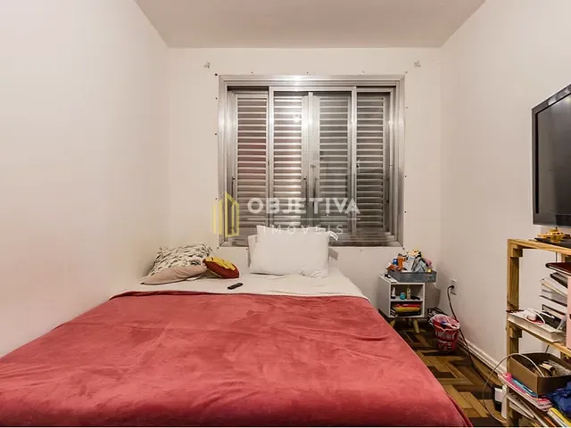 Apartamento 2 quartos e 1 banheiro, à venda, no bairro Vila Ipiranga em Porto Alegre
