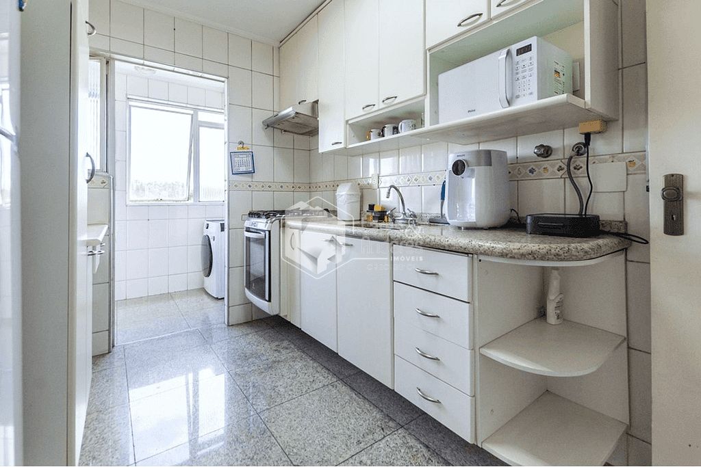 Apartamento à venda com 3 quartos, 104m² - Foto 9