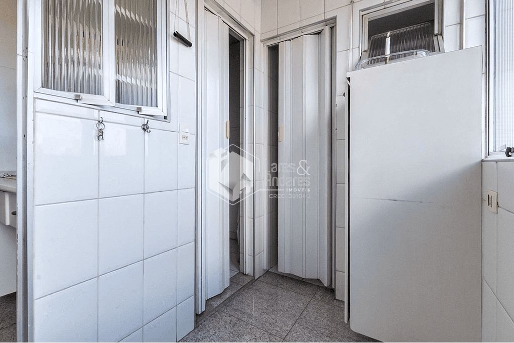 Apartamento à venda com 3 quartos, 104m² - Foto 2