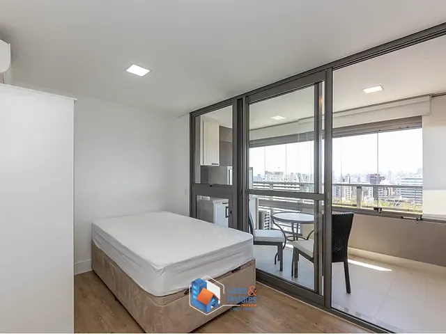 Apartamento 1 quarto e 1 banheiro, à venda, no bairro Itaim Bibi em São Paulo