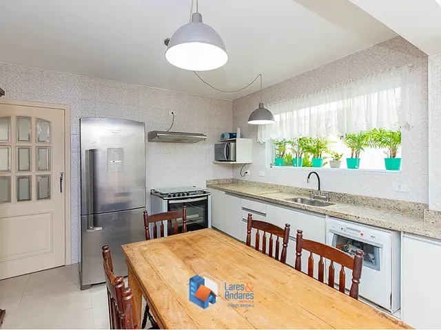 Casa 4 quartos e 4 banheiros, à venda, no bairro Brooklin Paulista em São Paulo