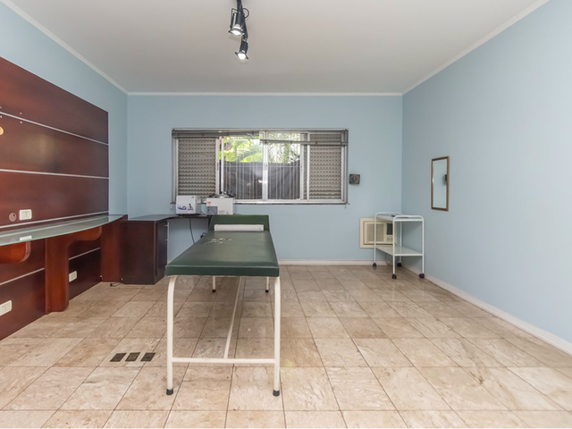 Foto do Loja - Edifício Comercial à venda 4 Vagas 265M² Moema São Paulo - SP | Lares e Andares Imóveis