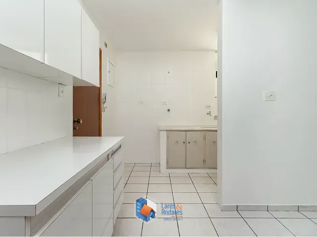 Apartamento 2 quartos e 2 banheiros, à venda, no bairro Vila Nova Conceição em São Paulo
