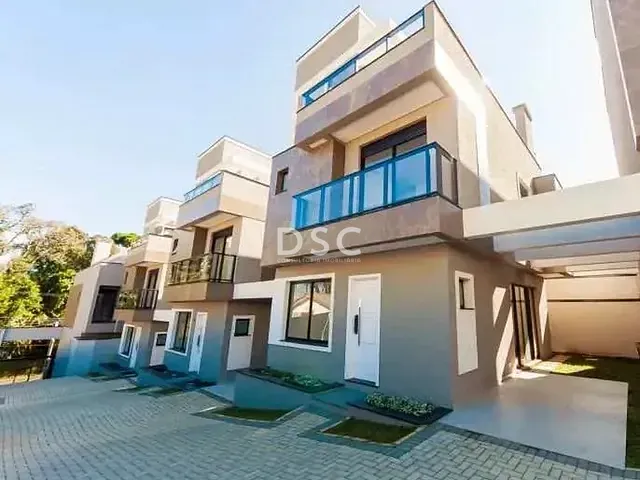 Casa 3 quartos e 5 banheiros, à venda, no bairro Mercês em Curitiba