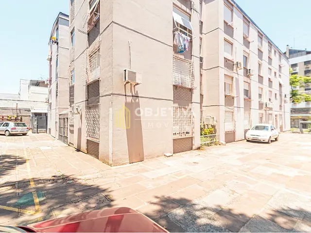 Apartamento 2 quartos e 1 banheiro, à venda, no bairro Passo da Areia em Porto Alegre