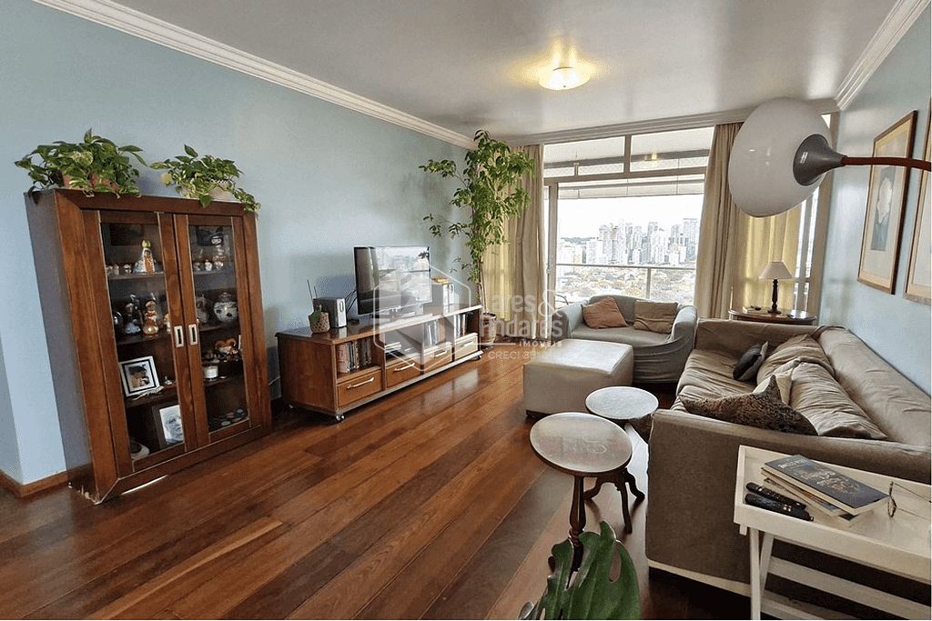 Apartamento, 3 quartos, 182 m² - Foto 1