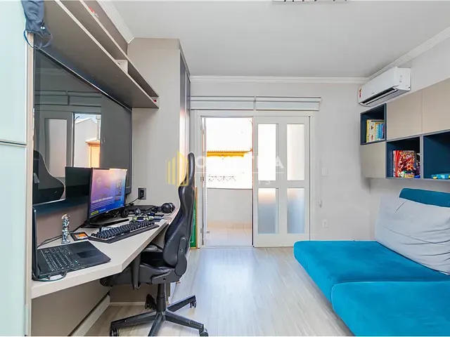Casa 3 quartos e 4 banheiros, à venda, no bairro Sarandi em Porto Alegre