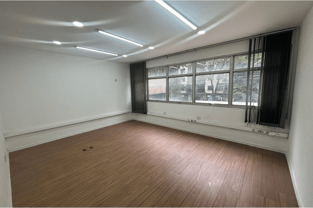 Sala à venda 1 Vaga 40M² Bela Vista São Paulo - SP