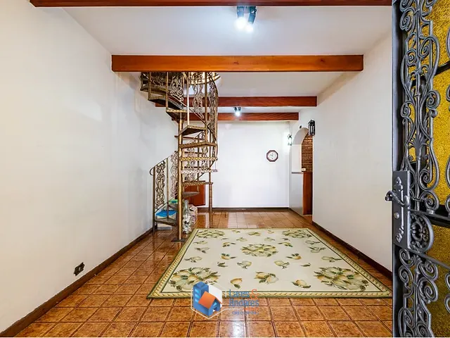 Casa 3 quartos e 4 banheiros, à venda, no bairro Jardim Aeroporto em São Paulo