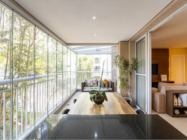 Apartamento 2 quartos e 4 banheiros, à venda, no bairro Vila Andrade em São Paulo