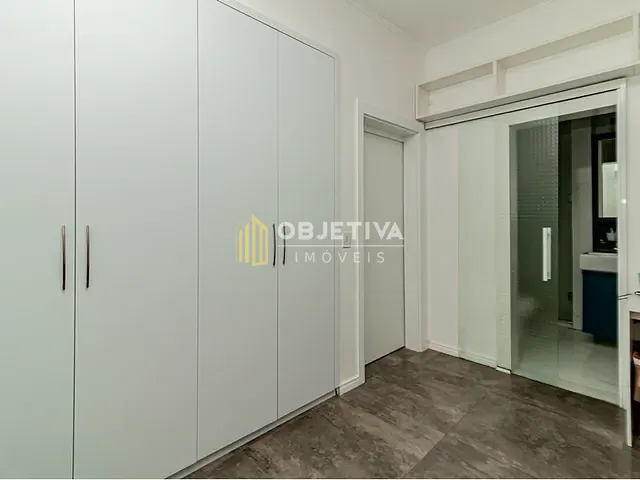 Apartamento 3 quartos e 4 banheiros, à venda, no bairro Centro Histórico em Porto Alegre