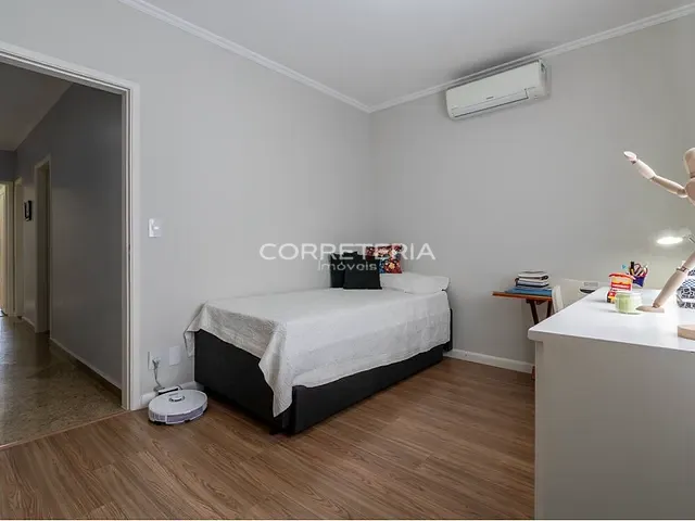 Casa 3 quartos e 4 banheiros, à venda, no bairro Parque Jabaquara em São Paulo