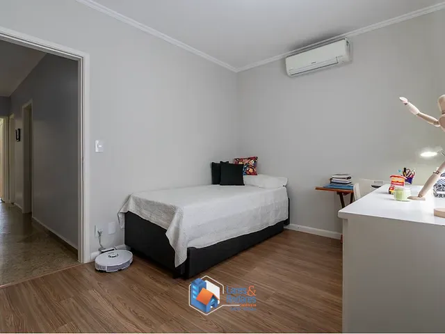 Casa 3 quartos e 4 banheiros, à venda, no bairro Parque Jabaquara em São Paulo