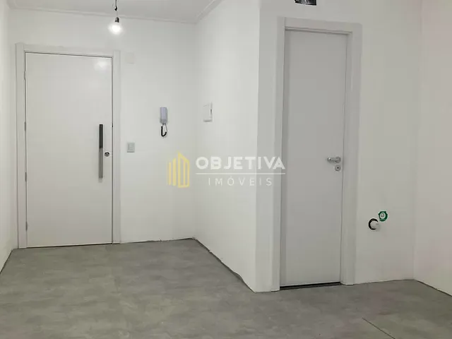 Sala à venda, no bairro Centro em Canoas