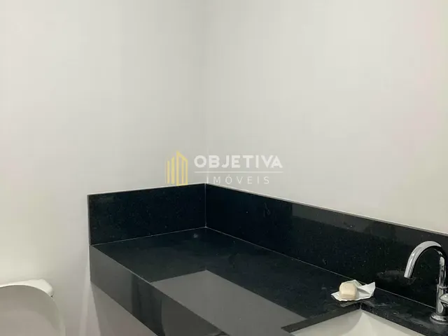 Sala à venda, no bairro Centro em Canoas