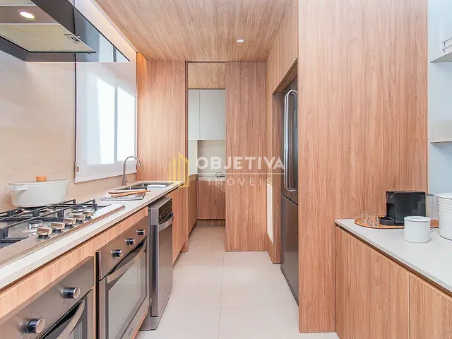 Apartamento 3 quartos e 3 banheiros, à venda, no bairro Rio Branco em Porto Alegre