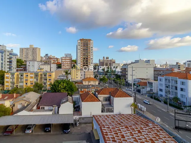 Apartamento 3 quartos e 4 banheiros, à venda, no bairro Petrópolis em Porto Alegre