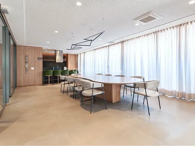 Apartamento 1 quarto e 1 banheiro, à venda, no bairro Vila Nova Conceição em São Paulo