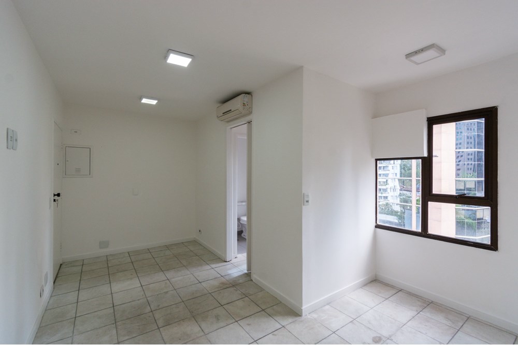 Sala à venda 1 Vaga 29M² Itaim Bibi São Paulo - SP