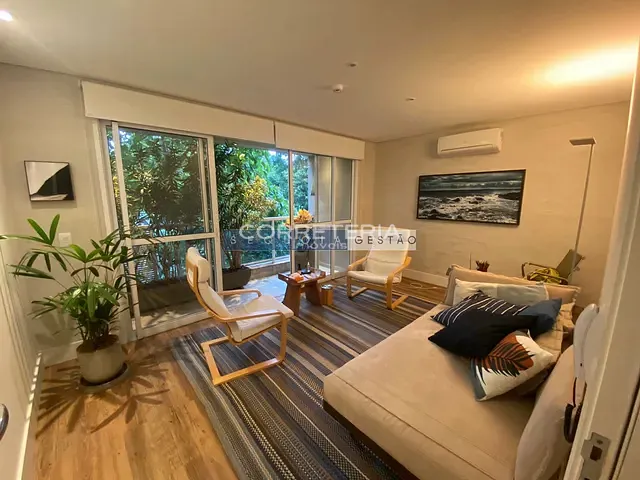 Sala à venda, no bairro Pinheiros em São Paulo