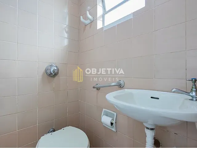 Apartamento 2 quartos e 2 banheiros, à venda, no bairro Higienópolis em Porto Alegre