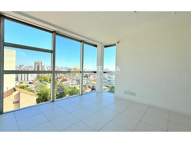 Sala à venda, no bairro Floresta em Porto Alegre
