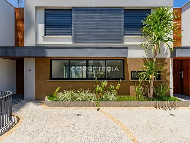 Casa 4 quartos e 6 banheiros, à venda, no bairro Santo Amaro em São Paulo