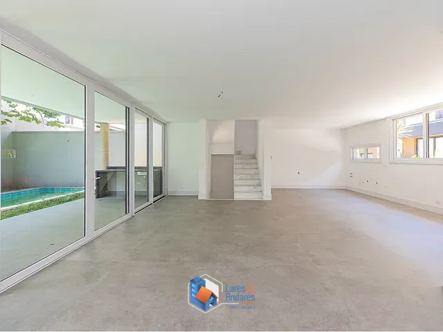 Casa 4 quartos e 6 banheiros, à venda, no bairro Santo Amaro em São Paulo